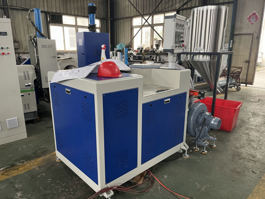 mini type plastic recycling machine